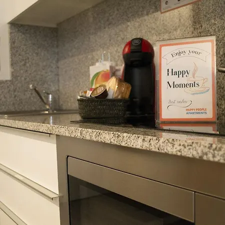 Happy People Sagrada Familia Gaudi Apartamento