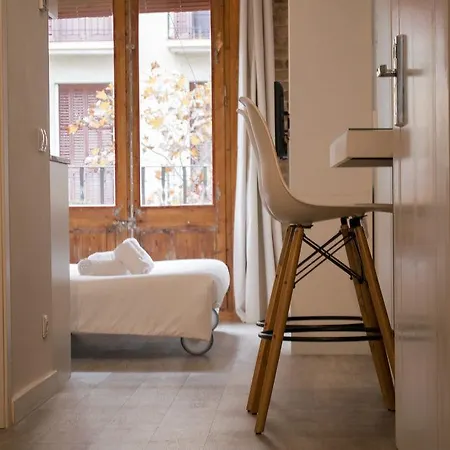 Apartment Happy People Sagrada Familia Gaudi