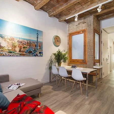 Apartment Happy People Sagrada Familia Gaudi Barcelona